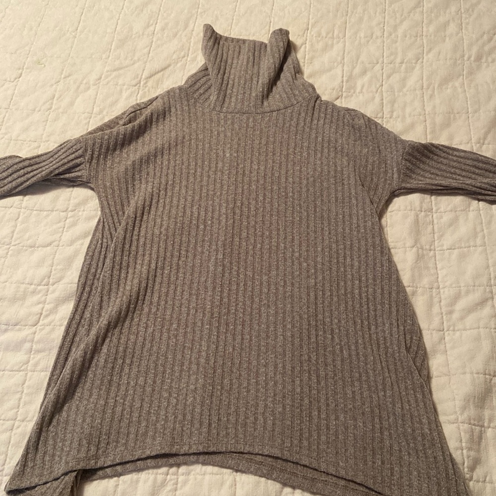 Turtleneck tunic sweater